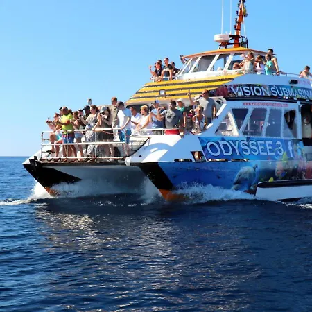 Near The Port, Wide, Confortable, Wi-fi, Terrace, Aircon