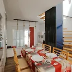 Near The Port, Wide, Confortable, Wi-fi, Terrace, Aircon 莫罗德哈布雷